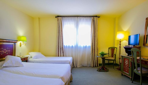 Triple Room (3 Adults)