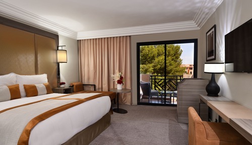 Superior Room, 1 King Bed, Terrace and pool view