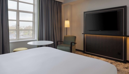 Deluxe Room, 1 King Bed