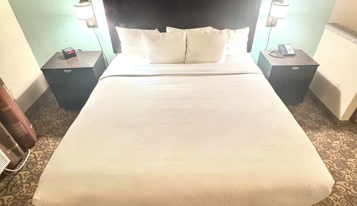 Suite, 1 King Bed, Non Smoking (Upgrade)