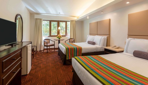 Twin Room, Lake View