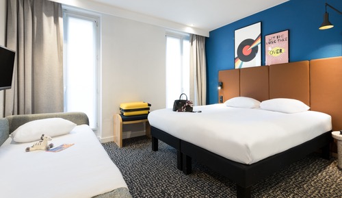 Standard Double Room, Multiple Beds (1 lit double et un sofa convertible)