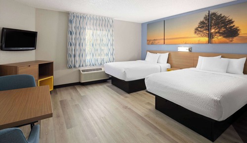 Efficiency, Double Room, 2 Double Beds, Non Smoking