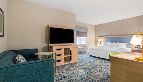 Studio Suite, 1 King Bed, Accessible, Sofabed