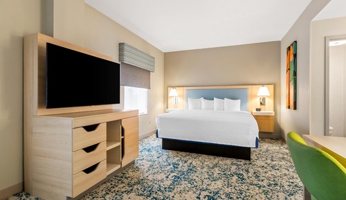 Studio Suite, 1 King Bed with Sofabed