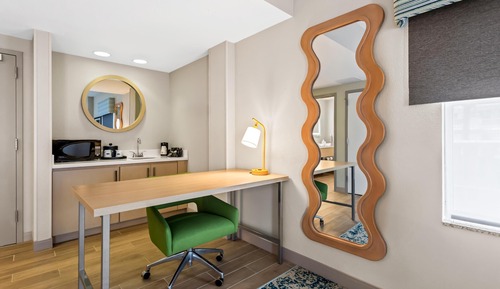 Studio Suite, 2 Queen Beds, Sofabed with Terrace