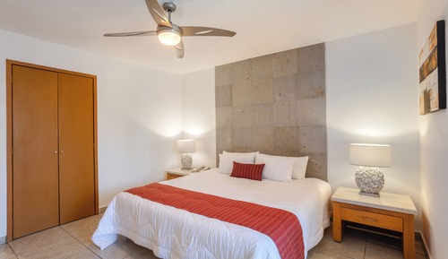 Suite, 1 Bedroom, 2 Bathrooms (Ocean front. Balcony or Terrace)