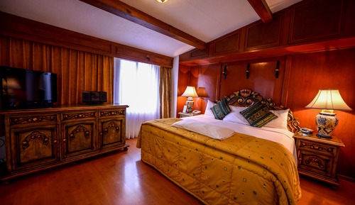 Deluxe Room, 1 King Bed