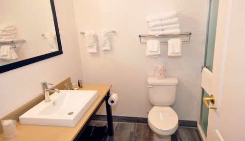 Room, 2 Queen Beds, Accessible, Non Smoking