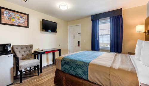 1 Queen Bed, Nonsmoking