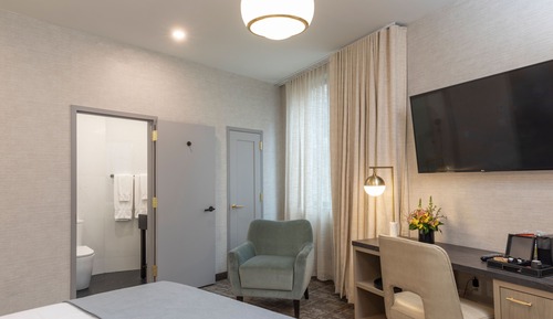 Deluxe Room, 1 King Bed