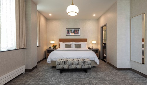 Gotham Jr. Suite King Terrace 