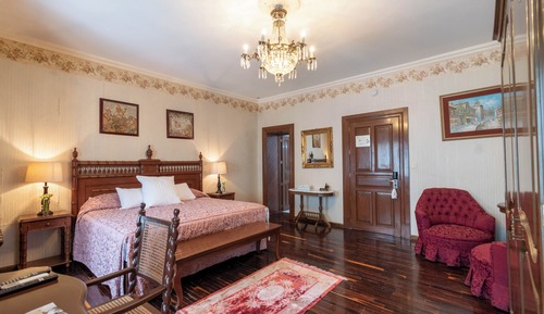 Classic Room, 1 King Bed