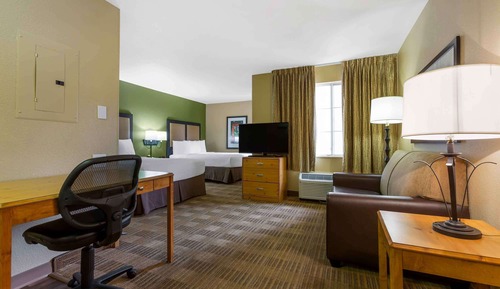 Deluxe Studio, Multiple Beds, Non Smoking