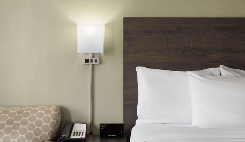 Standard Room, 1 King Bed, Non Smoking