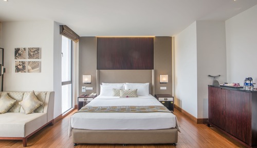 Premium Room, 1 King Bed