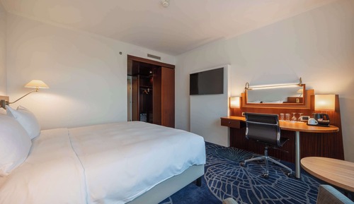 Standard Room (High Floor)