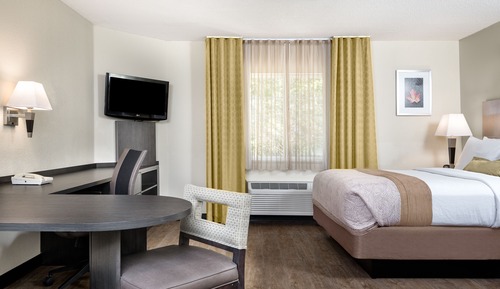 Studio Suite, 1 Queen Bed, Accessible, Non Smoking (Comm, Tub)