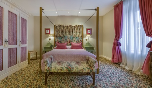 Suite Junior (with SPA access)