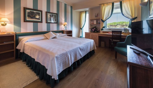 Classic Room (Sea Side)