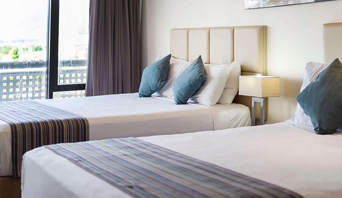 Mountain View Room 2 Double Beds