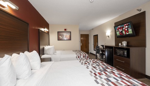 Deluxe Room, 2 Queen Beds, Non Smoking