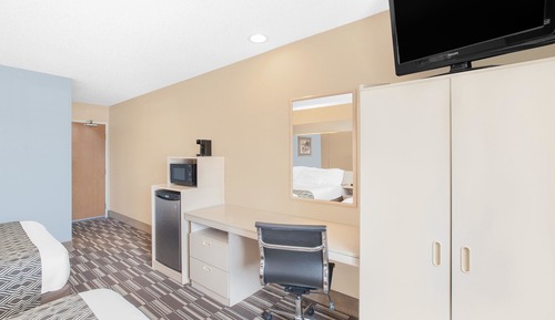 Room, 2 Queen Beds, Non Smoking