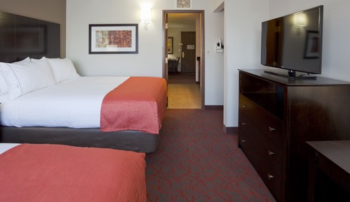 Suite, Multiple Beds