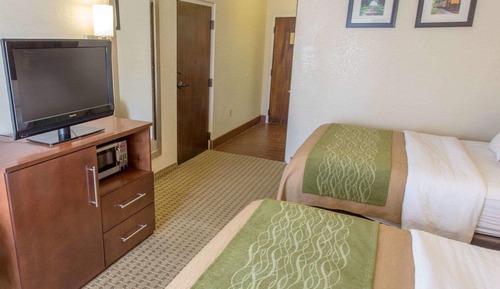 Standard Room, 2 Queen Beds, Non Smoking