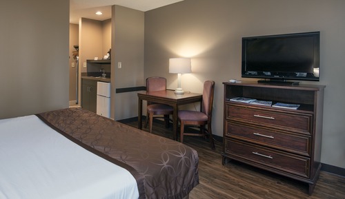Standard Room, 1 Queen Bed, Accessible