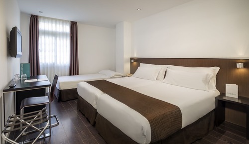 Triple Room