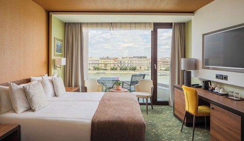 Double or Twin Room, River View