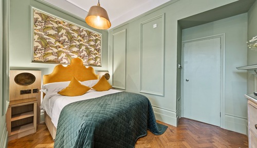 Luxury Double Room, Private Bathroom, Garden View