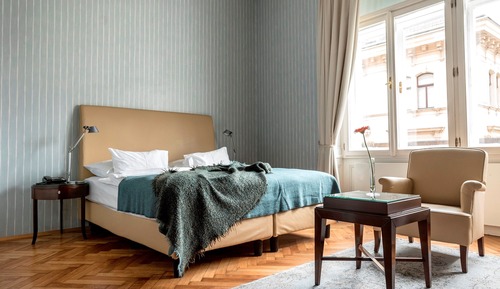 Double Room Large