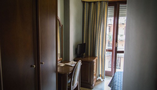 Economy Double Room (1 French Bed)