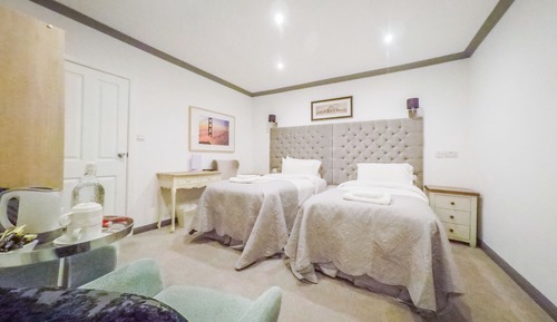 Comfort Twin Room