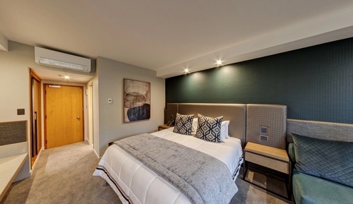 Deluxe Room, 1 King Bed