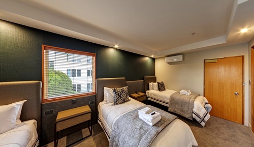 Deluxe Family Suite