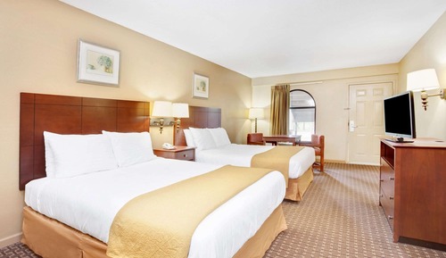 Room, 2 Queen Beds, Non Smoking (Pet-Friendly)