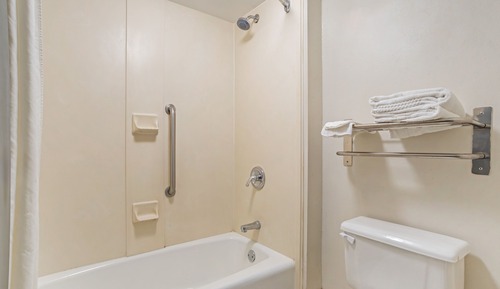 Standard Room, 2 Queen Beds, Non Smoking