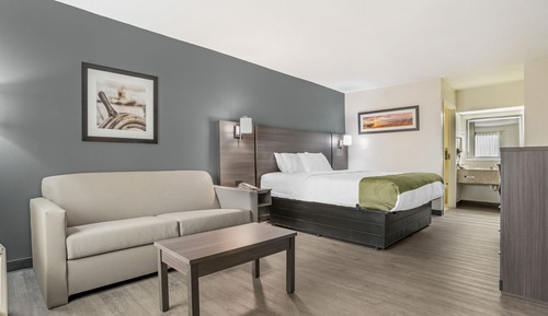 Suite, 1 King Bed, Non Smoking