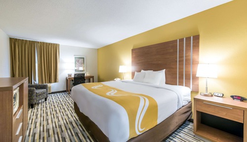 Standard Room, 1 King Bed, Non Smoking