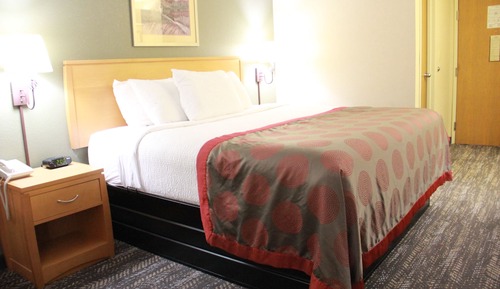 Room, 1 King Bed, Non Smoking, Hot Tub