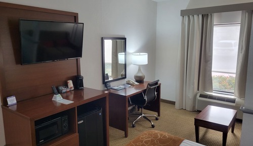 Suite, 1 King Bed with Sofa bed, Accessible, Non Smoking