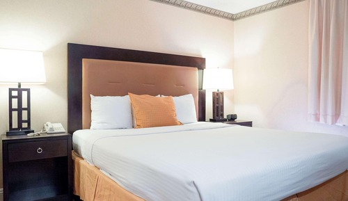 Standard Suite, Multiple Beds, Non Smoking