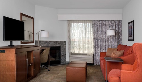 Suite, 1 King Bed (Jetted Tub)