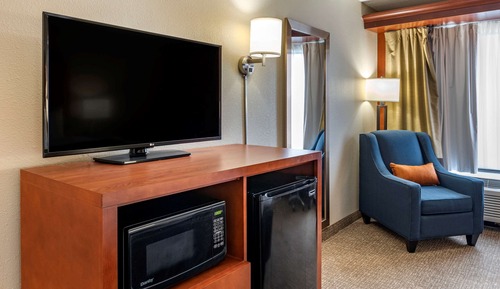 Standard Room, 1 King Bed, Non Smoking, Hot Tub