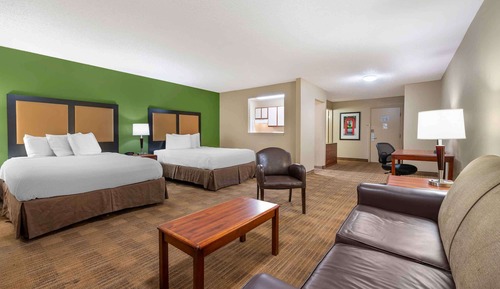 Deluxe Studio, Multiple Beds, Non Smoking