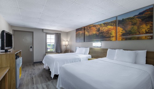 Standard Room, 1 Queen Bed, Smoking