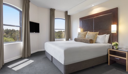 Riverview Spa Suite
